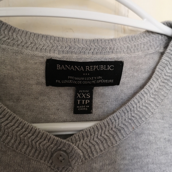 Banana Republic Grey Cardigan Size XXS - Picture 2 of 3